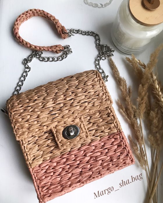 Маленькі сумочки-клатчі ручної роботи