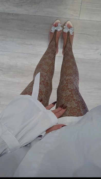 Legginsy koronkowe na paluszek bezowe cieliste millagro