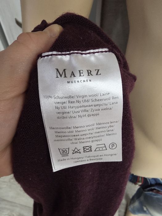 Piękny bordowy męski sweter z dekoltem V Maerz Muenchen rozmiar 52