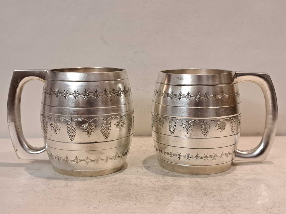 Резные бокалы -  Пивная бочка -  латунь, серебрение.