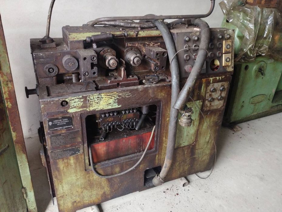 Різьбонакатний верстат А9518 , UPW 12,5 
А9518 різьбонакатний верст