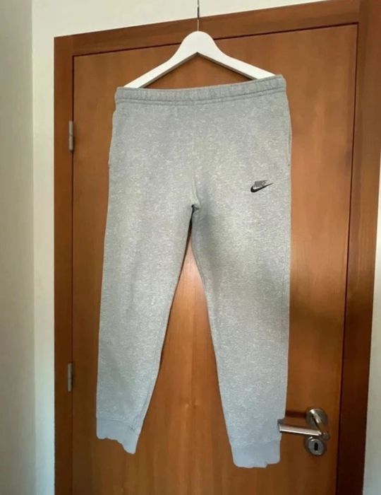 Calças jogger Nike cinzentas