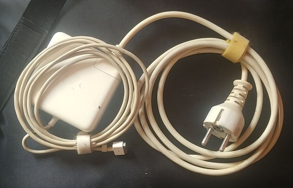 Apple MacBook Pro 17" A1297