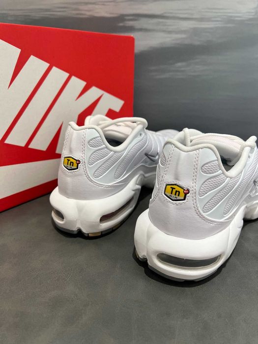 Nike Air Max Plus White-Rozmiar 38