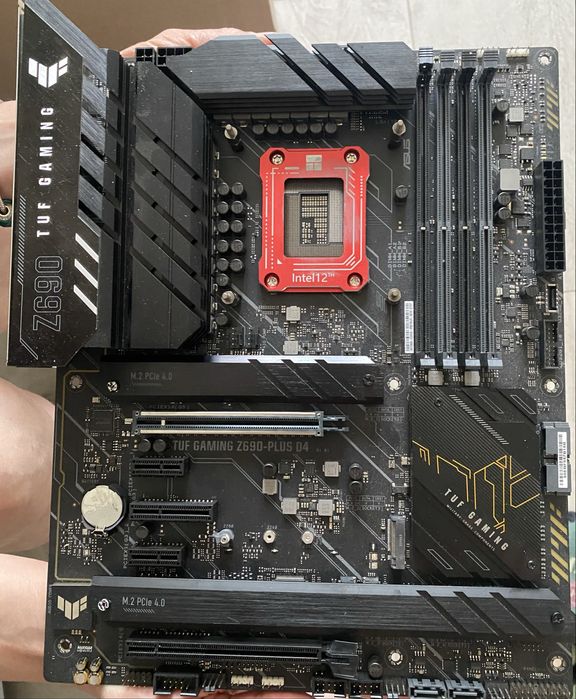 Комплект s1700 Asus tuf gaming z690-plus d4, Tuf водянка