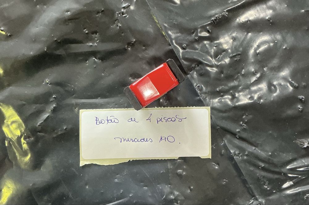 Botao de 4 piscas mercedes w123 190D
