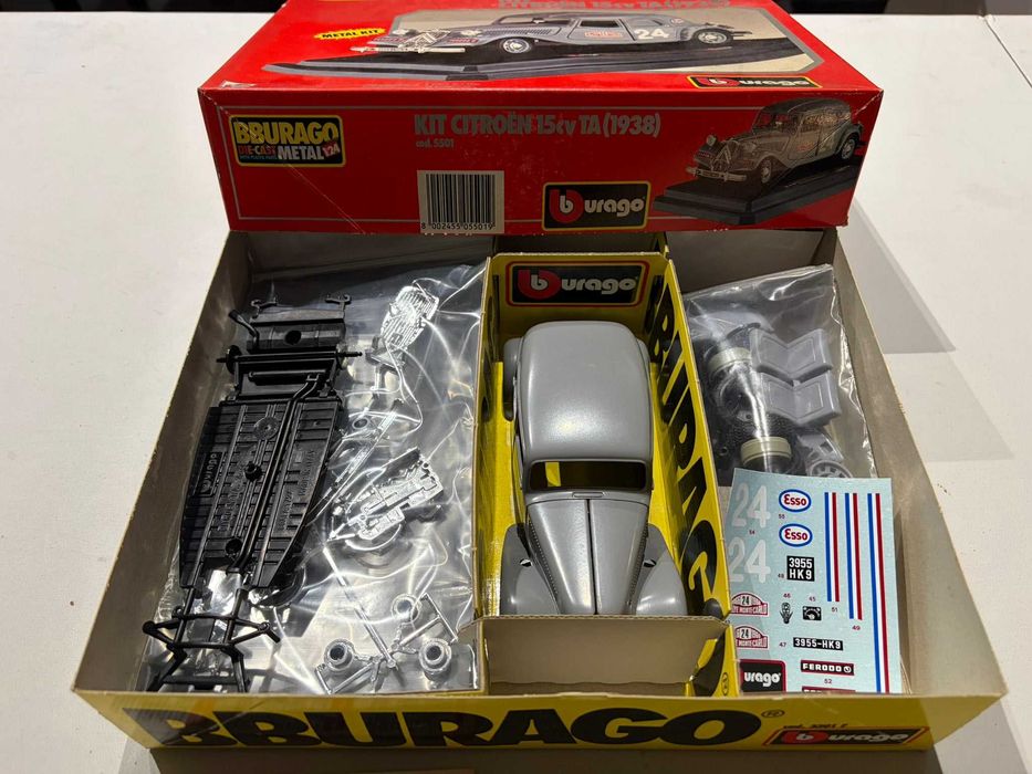 Citroen 15CV TA - Modelo à Escala 1/24