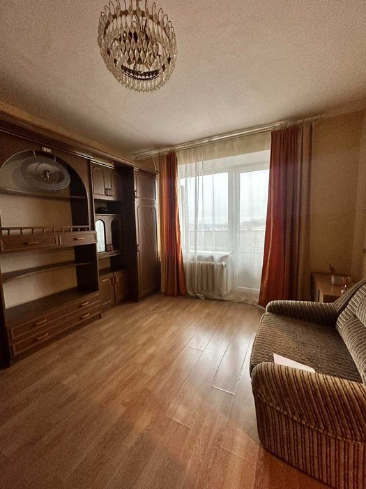 1к квартира Ближні Гречани, 8\10, 27кв, цегляний будинок