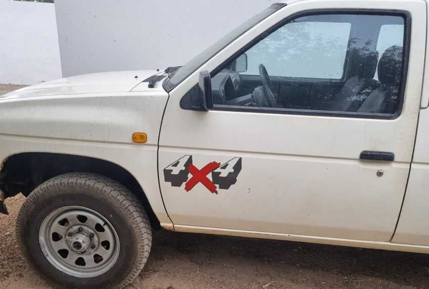 Autocolantes para NISSAN D21