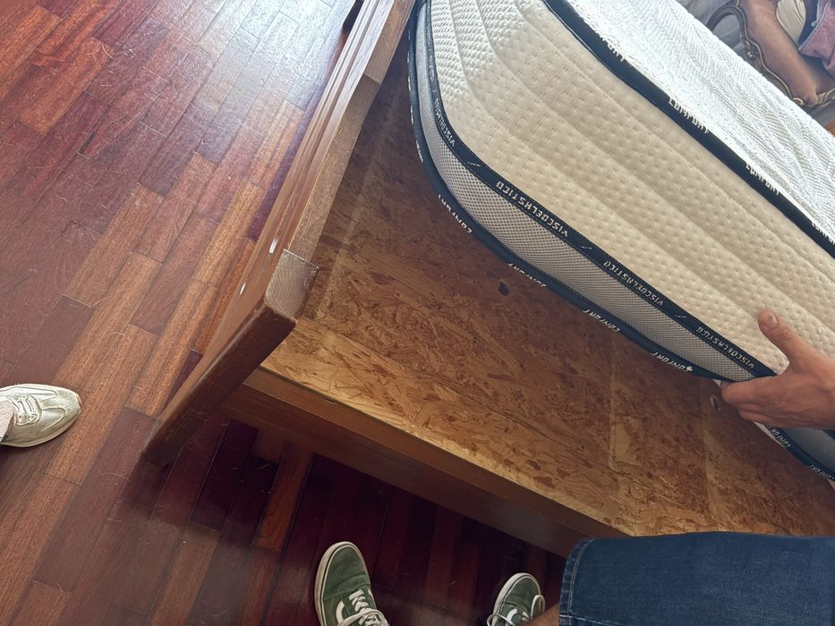 Cama casal 160 x 200 com cabeceiras e colchão