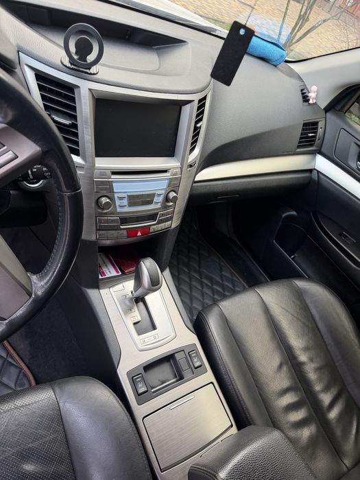 Subaru Outback 2011 2.5