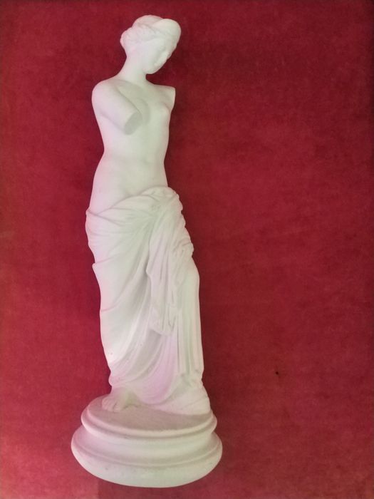 Статуэтка Венеры гипс, высота 37см