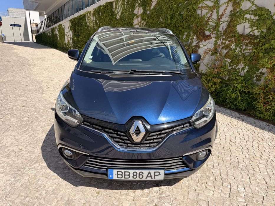 RENAULT GRAND SCENIC