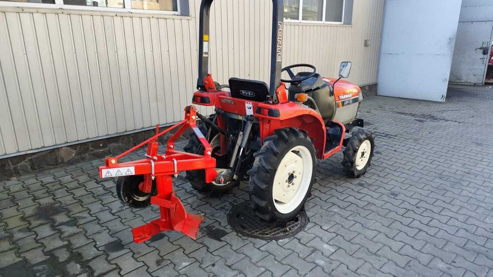 Japoński traktorek Yanmar AF 16  4x4 16 KM Rewers + Nowy Pług