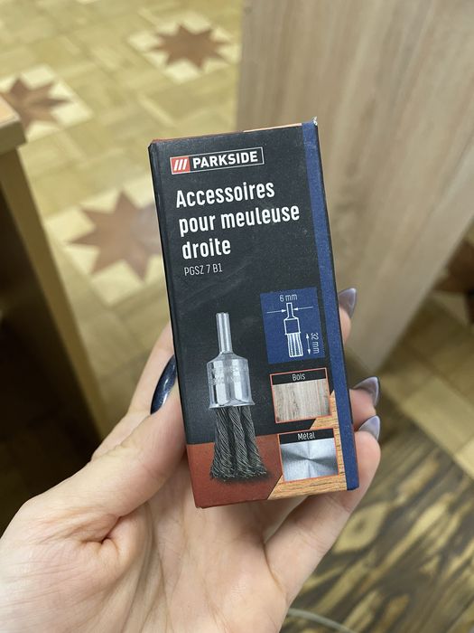 Щетка-крацовка "мини" (ведьма) чашка закруч 32мм со стерж 6мм PARKSIDE