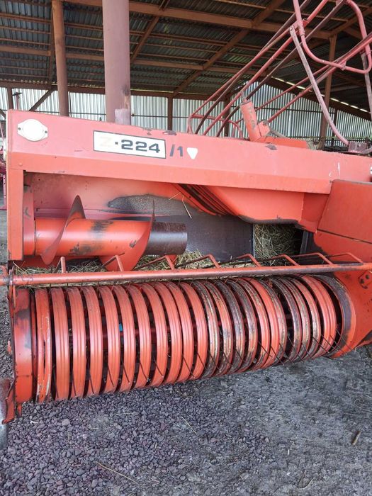 продам підбирач соломи прес-підбирач Sipma Z224