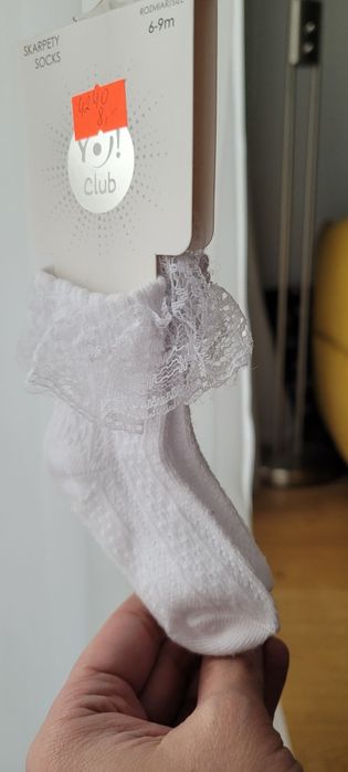 Białe skarpetki na każdą okazję