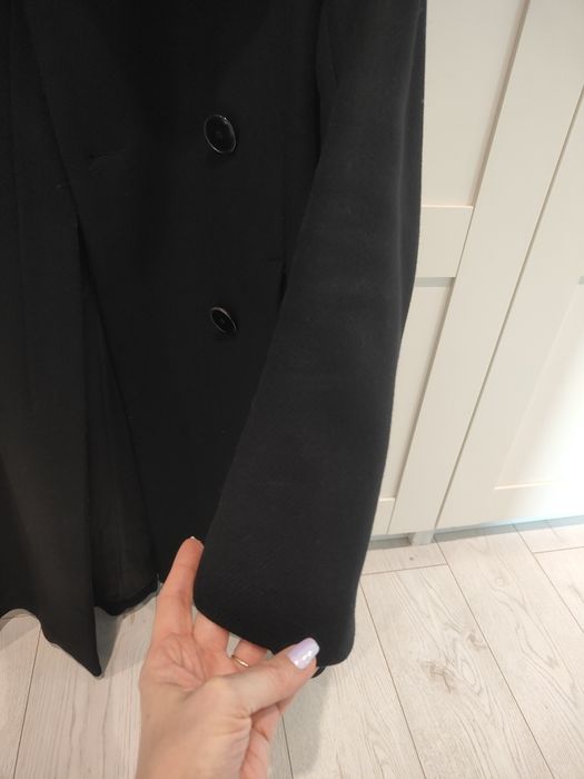 Elegancki wełniany płaszcz Zara