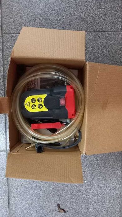 Bomba Extratora de Óleo / Gasóleo Ultimate Speed 12V – Completa na Caixa