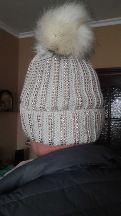 Очень красивая шапка как ангора