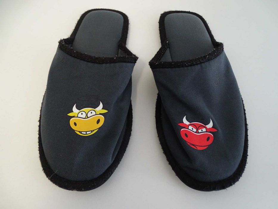 Chinelos de quarto Throttleman (rapaz) tam.37/3864752274829058120