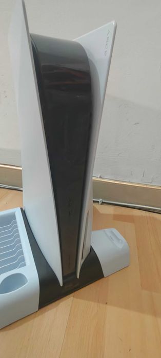 Sprzedam konsole Sony PS5