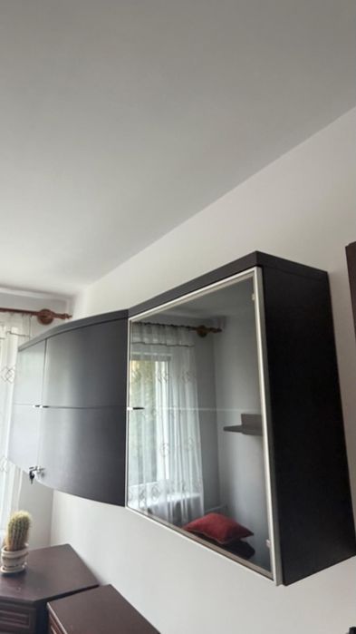 Sprzedam szafkiwiszące/stojące