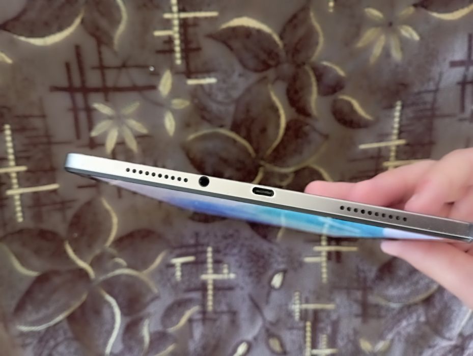 Продам планшет Redmi pad SE