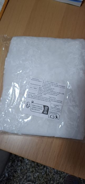 Véu de renda nunca usado