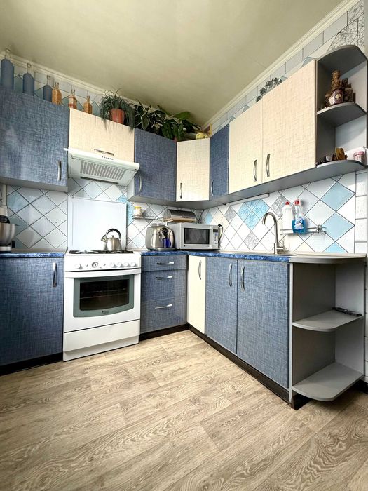 Продам 4 к. квартиру Юбилейный метро Академика Барабашова Салтовка 656 м/н