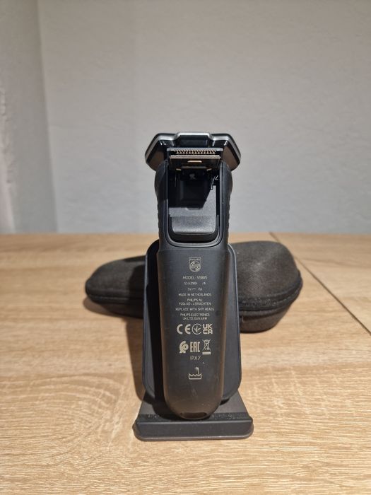 Електробритва  модель Philips Shaver Series 5000 S58