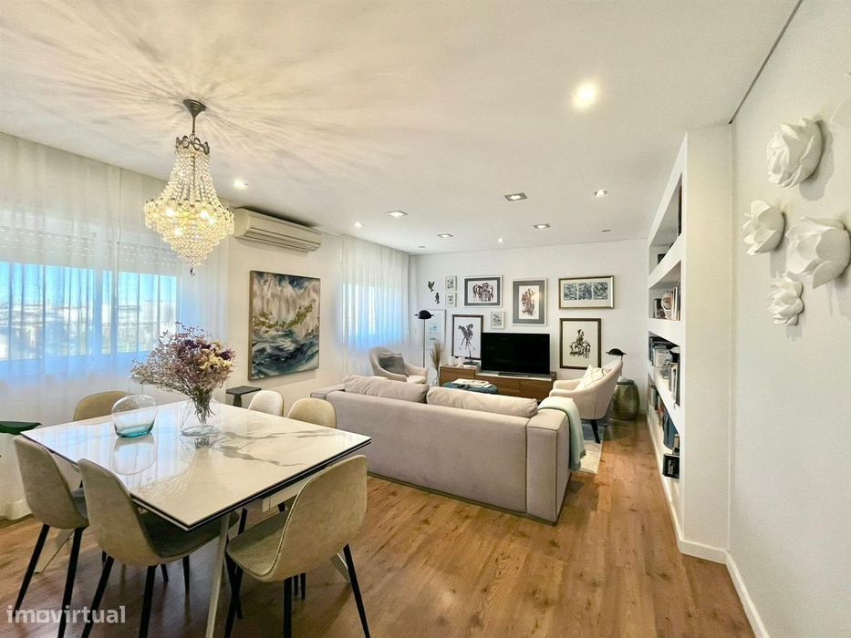 T3 - Garagem - Sotão / Lavradio