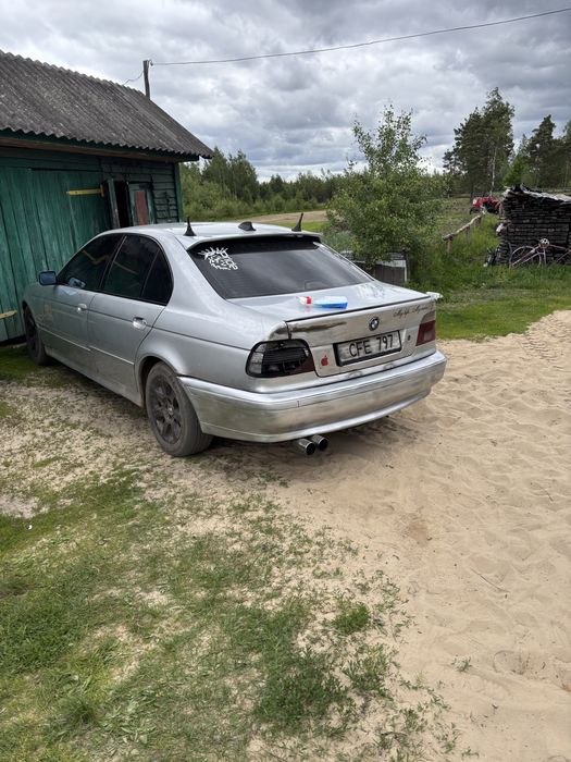 Продам бмв є39 не розмитнена