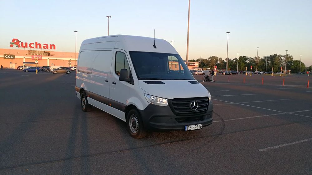 Mercedes-Benz Sprinter 317cdi  Stan bardzo dobry.L2H2 Średni.Netto 79 900.