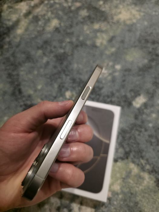 Iphone 16 pro 256 gb ідеальний заблокований