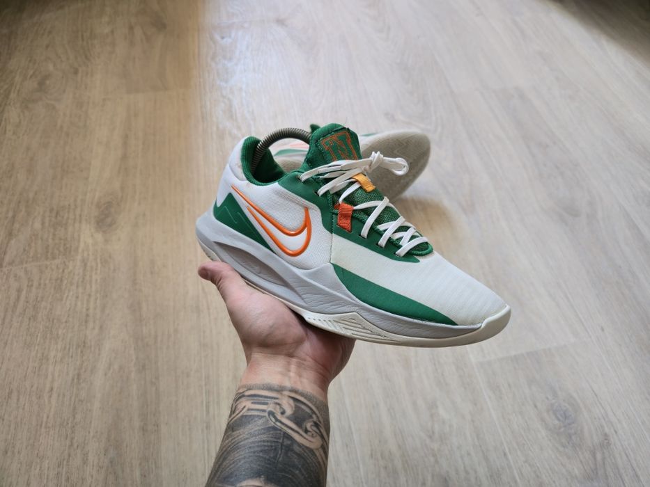 Кросівки Nike Kyrie LeBron jordan