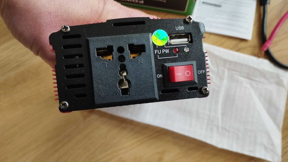 Автомобільний інвертор DC/AC Power Inverter SSK-1500W, перетворювач напруги з 12V в 220V