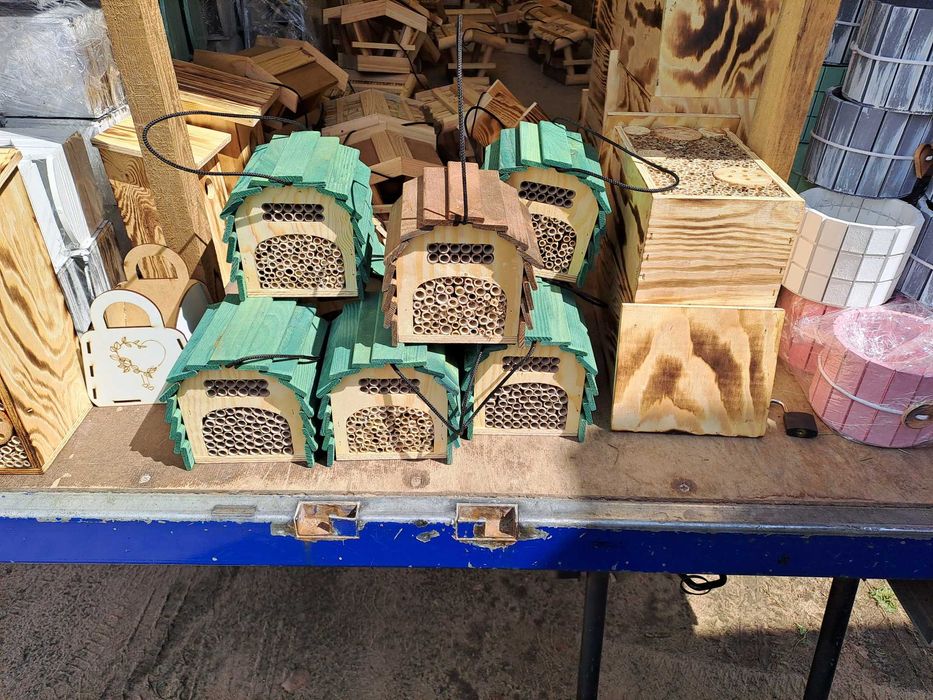 Budki lęgowe Karmniki dla ptaków Domki dla owadów  /   Produkcja