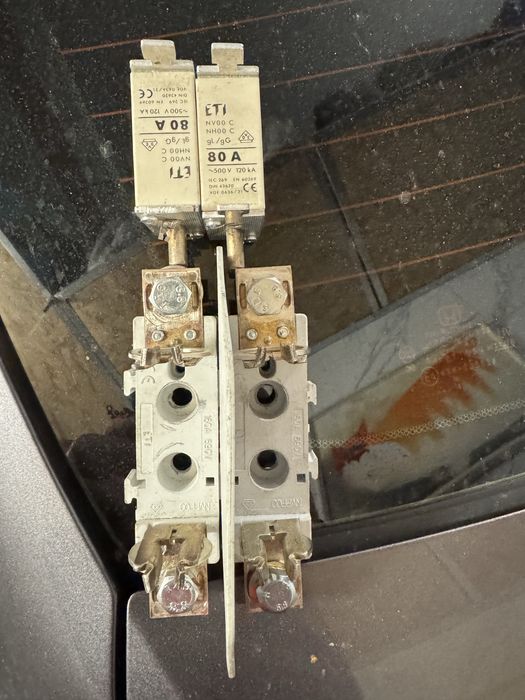 Запобіжник 80 а для сонясних систем