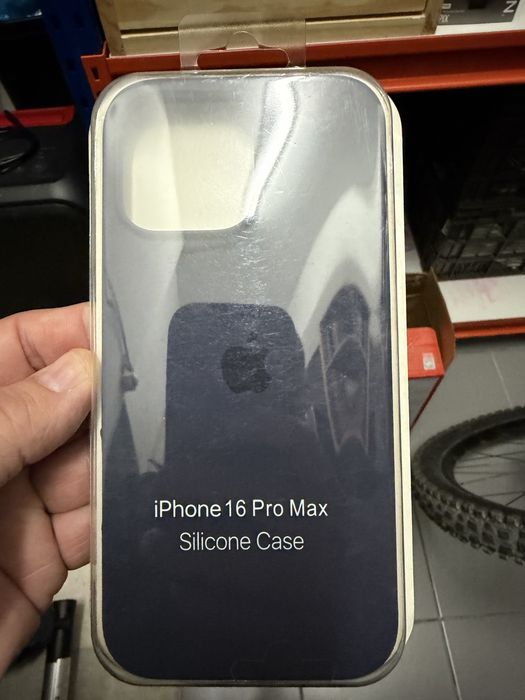 Capa iPhone 16 Pro Max - original e selada na caixa