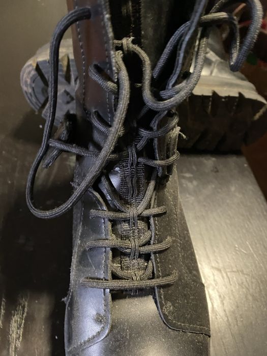 Botas de combate da UGG Shenna Goth