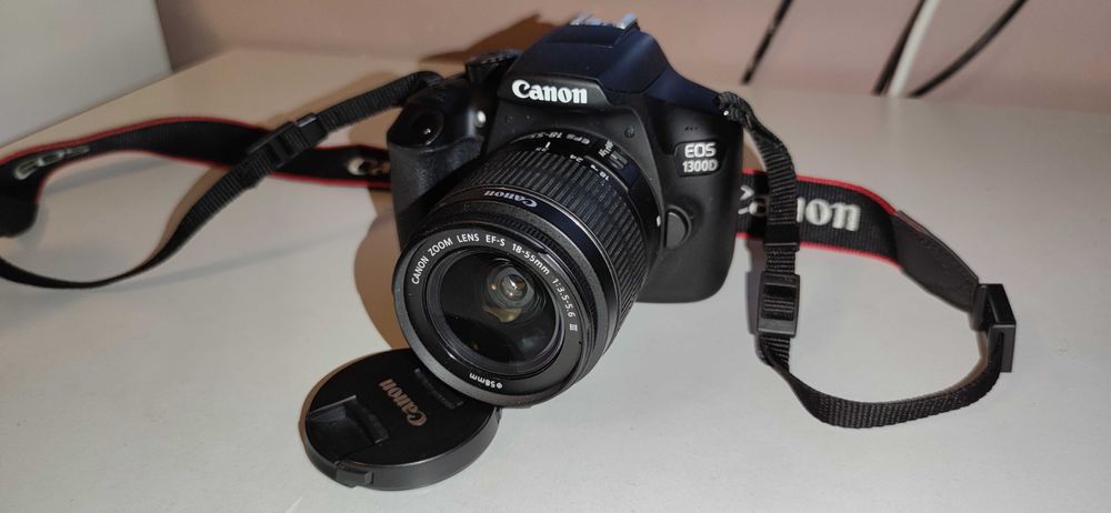 Lustrzanka Canon eos 1300d czarny DUŻY ZESTAW WIFI NFC