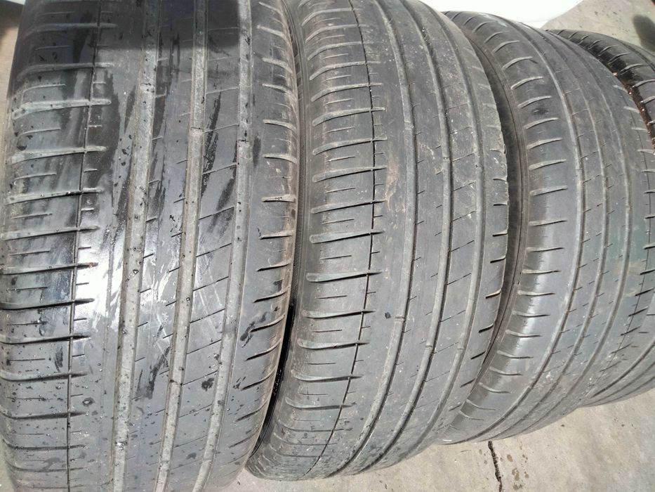 215 45R18 Michelin