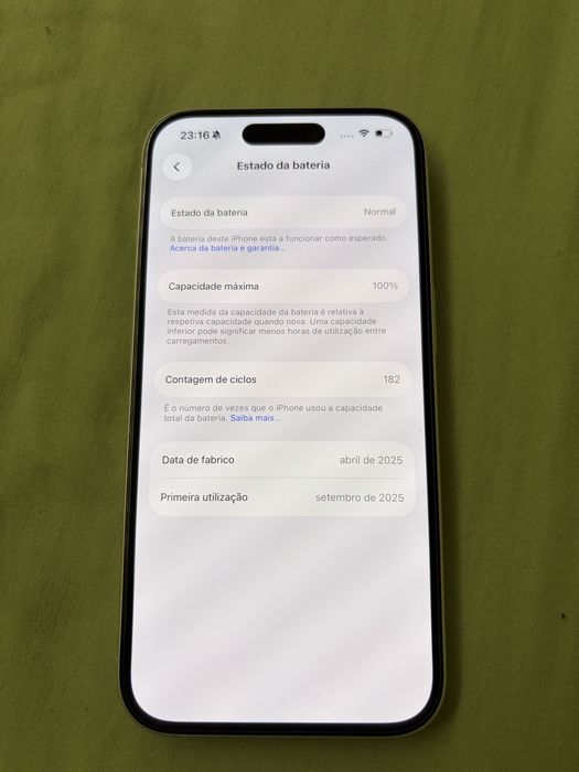 iPhone 16 Branco 256GB