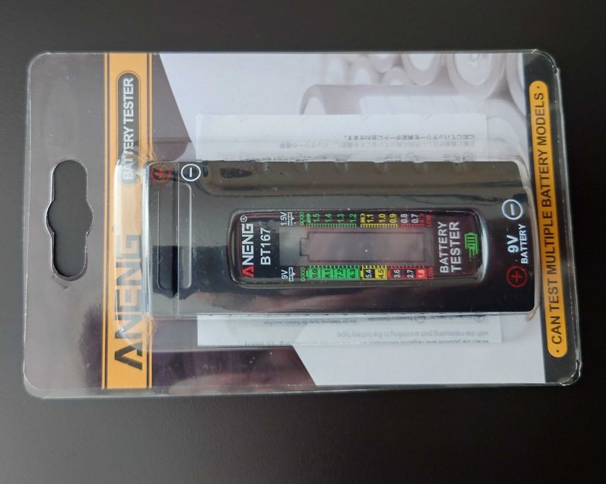 2 ładowarki AA/AAA/9V +aku. Varta-+ tester