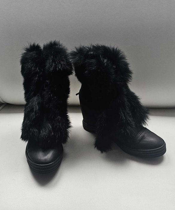 Włoskie koturny skóra naturalna futro lisa roz 40-41