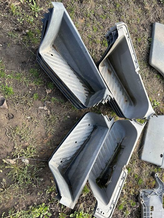 Підніжка передня водійська шоферська Sprinter Crafter