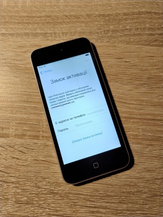 Продам iPhone touch 5 A1509