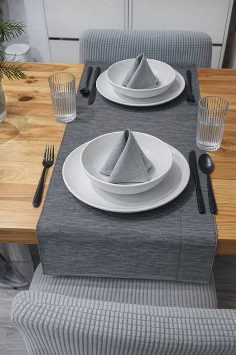 Bieżniki Ikea marit  szare na stół