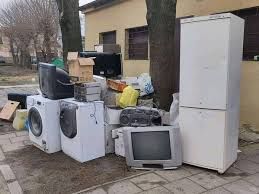 Sprzątamy po remoncie budowie wywóz gruzu odpadów budowlanych